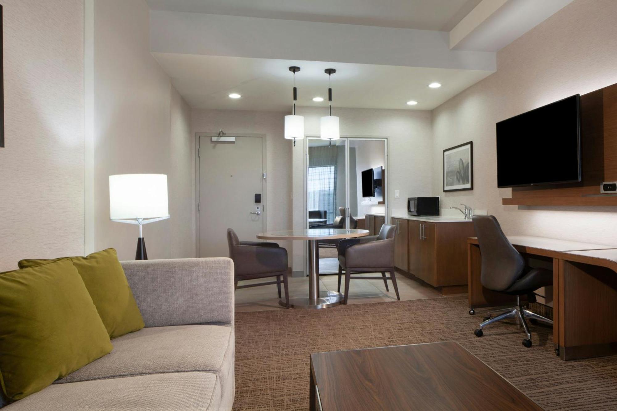 Courtyard By Marriott Downtown/convention Center Hotel 3*